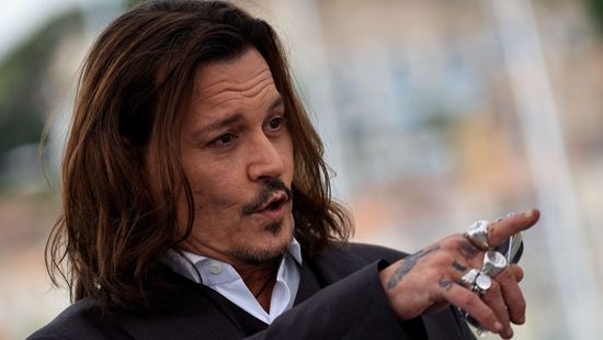 Johnny Depp új filmjében Budapest alakítja a századelős Párizst + videó