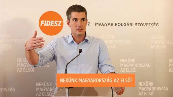 Kocsis Máté reagált: Gyurcsány Ferenc ma elindította a dollárbaloldal kampányát