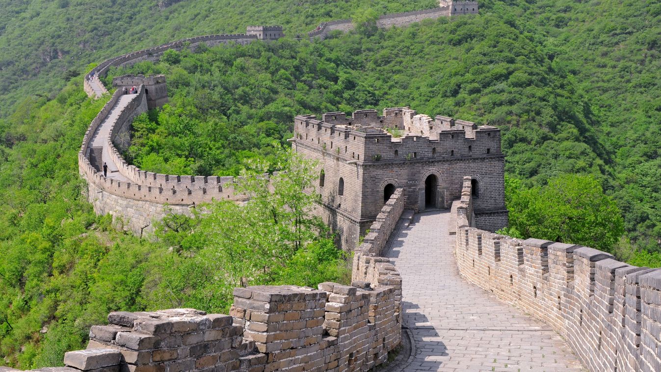 Great,Wall,Of,China,In,Summer