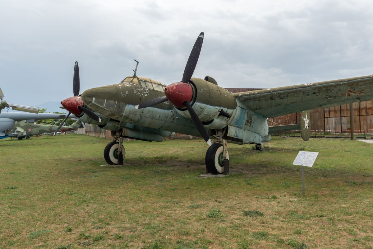 Krumovo,,Plovdiv,,Bulgaria,-,29,April,2017:,Bomber,Tupolev,Tu-2
Bajkonur