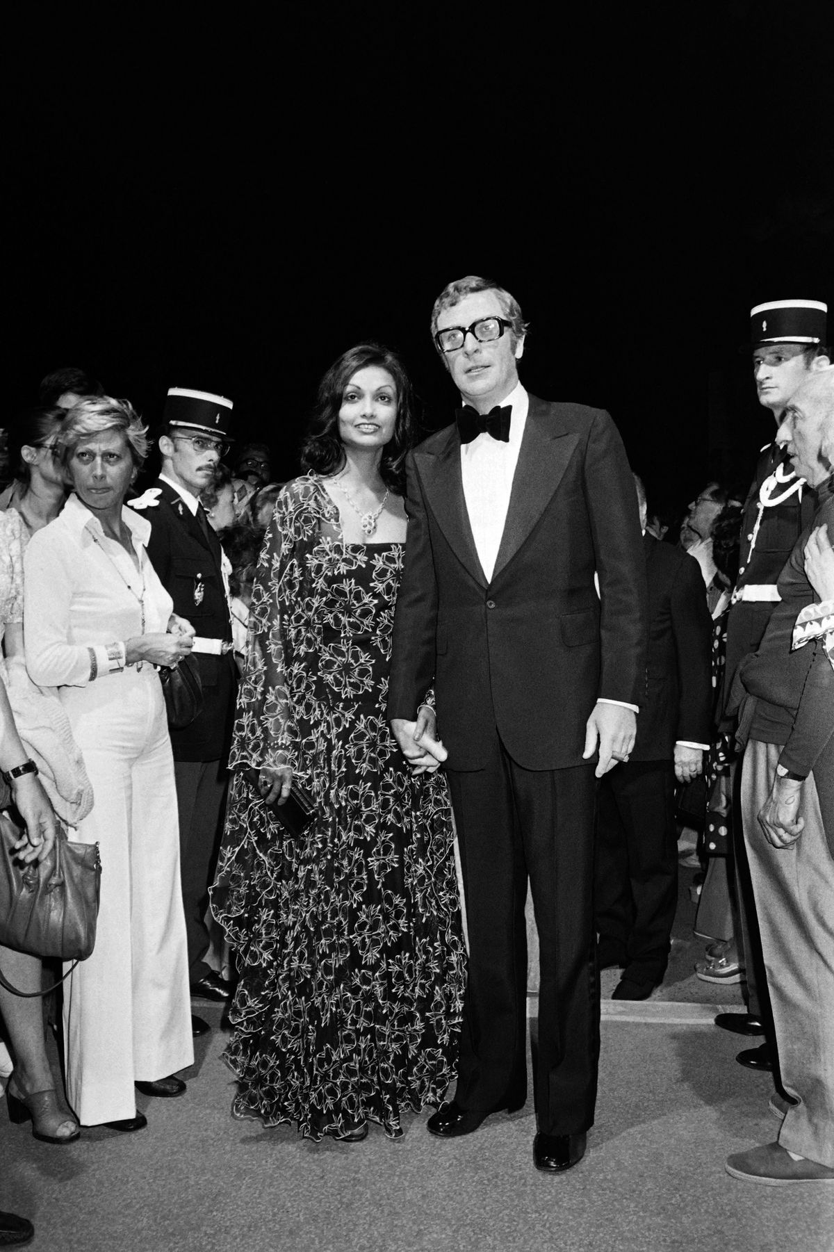 Michael Caine és felesége, Shakira a Cannes-i filmfesztiválon 1975-ben 