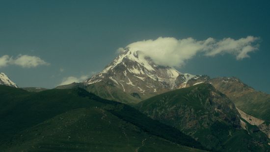 A halálba zuhant egy hegymászó Európa csúcsának megmászásakor