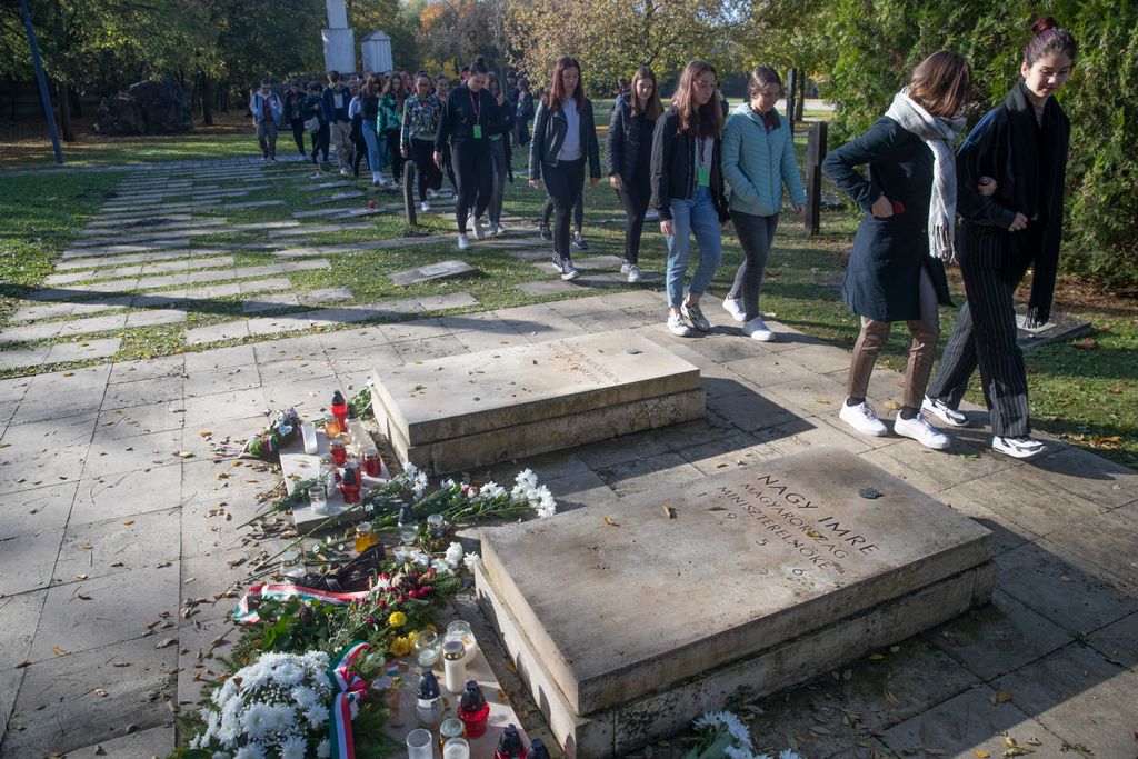 megemlékezés a 301-es parcellánál október 23.