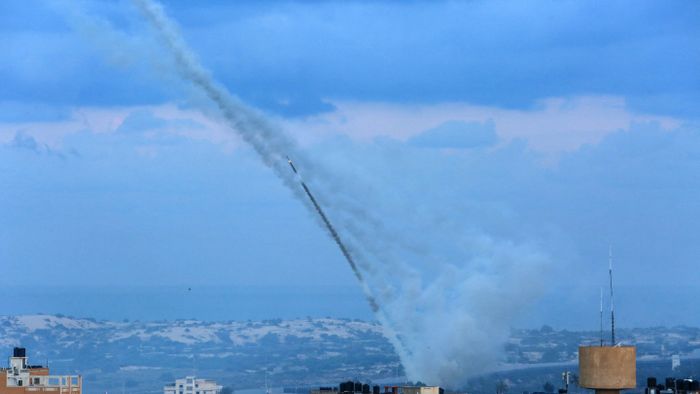 Rockets fired from Gaza in response to Israeli airstrikes