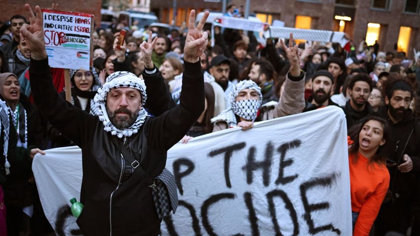 Európa-szerte kimutatja foga fehérjét az antiszemita szélsőbaloldal