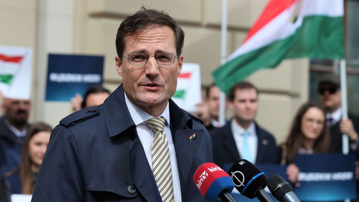 Israel's Embassy in Budapest Reacts to Gyongyosi's Anti-Semitic Statement