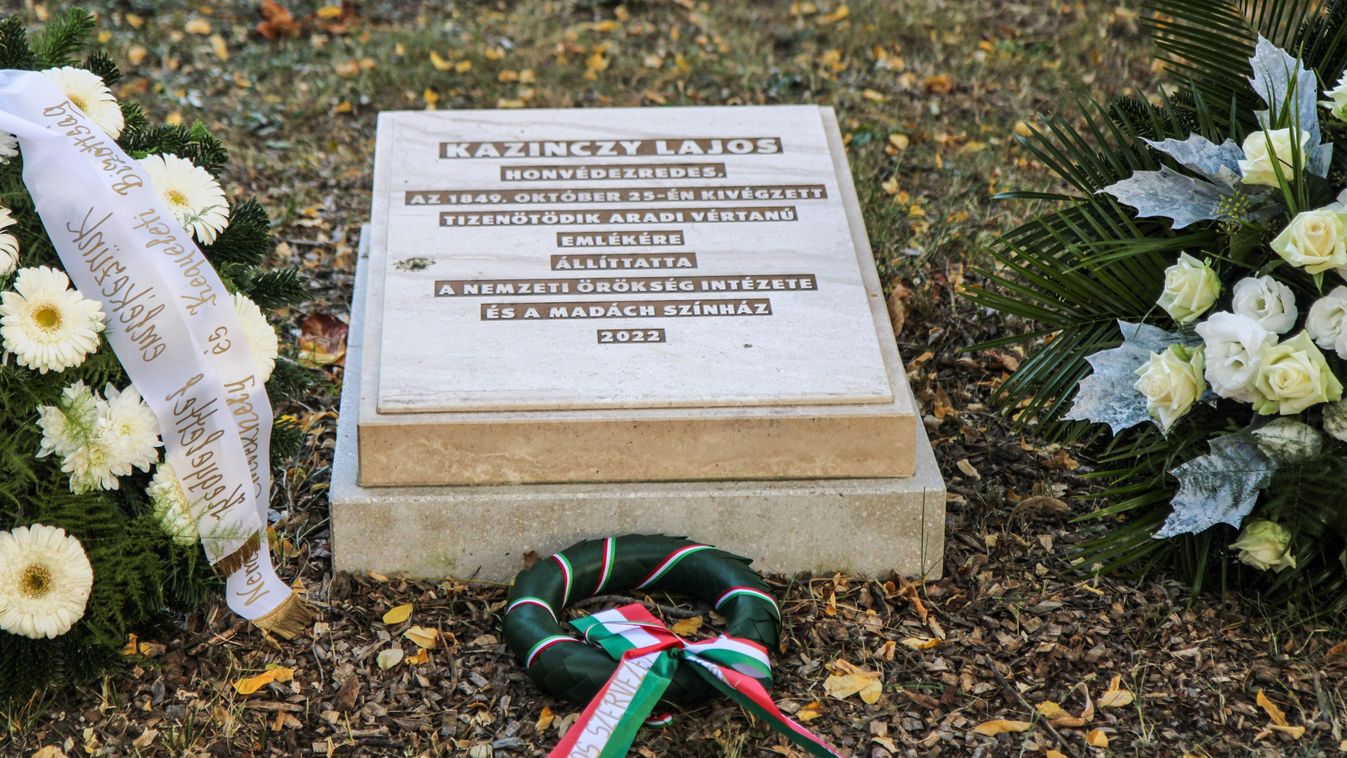 Kazinczy Lajos jelképes síremléke a Fiumei úti sírkertben