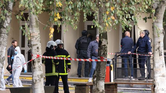 Allah Akbart kiáltva gyilkolt a késelő egy francia iskolában + videók