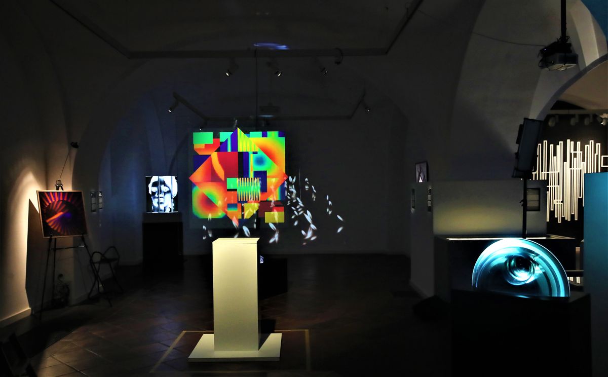 Vasarely Múzeum, Luminotéka, fényművészeti kiállítás