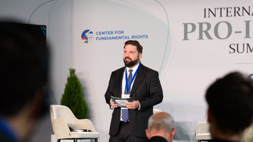 Magyarországról egy erős üzenetet tudunk küldeni arról, hogy mi és a barátaink teljes mellszélességg… Magyarországról egy erős üzenetet tudunk küldeni arról, hogy mi és a barátaink teljes mellszélességg…