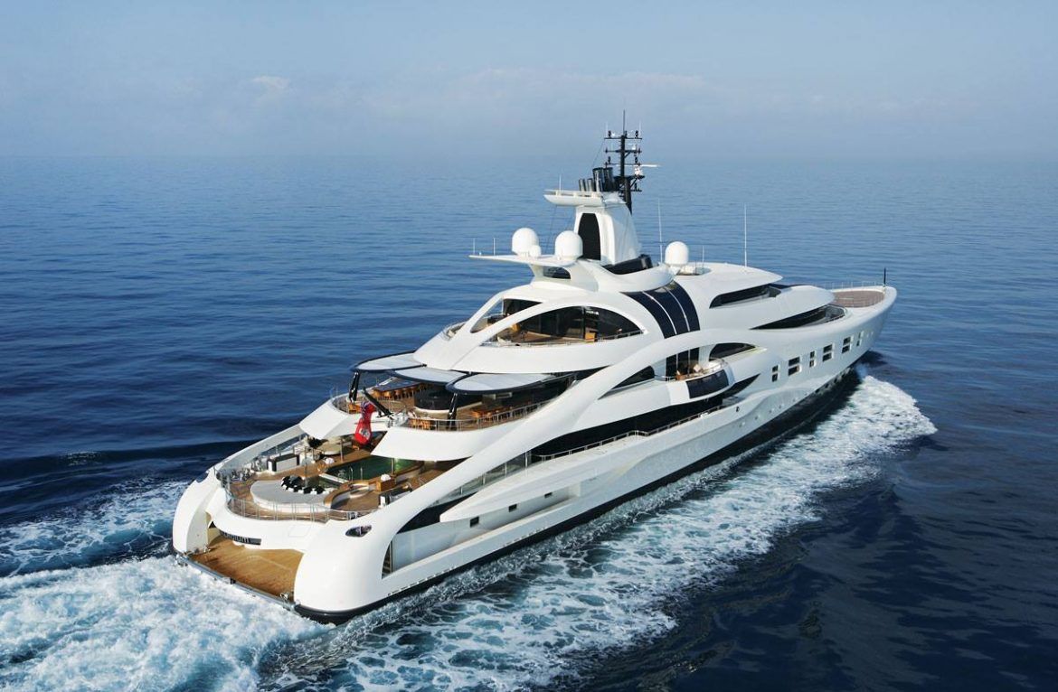 Palladium. A 312 láb hosszú jachtot Prohorov egy évtizede 200 millió dollárért vette, és nemrégiben 150 millióért adhattott túl rajta. forrás: Luxurylaunches.com
