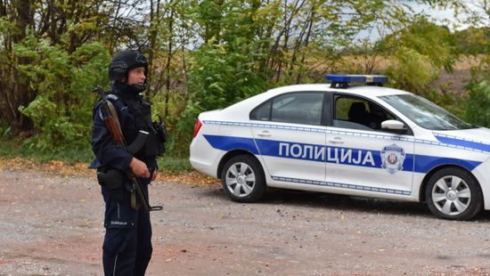Ο σερβικός στρατός ενδέχεται επίσης να αναπτυχθεί λόγω των πυροβολισμών μεταναστών στον Χοργο
