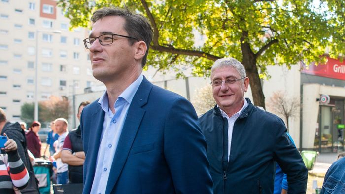 Ömlik a pénz Gyurcsány embereihez az állítólag üres fővárosi kasszából