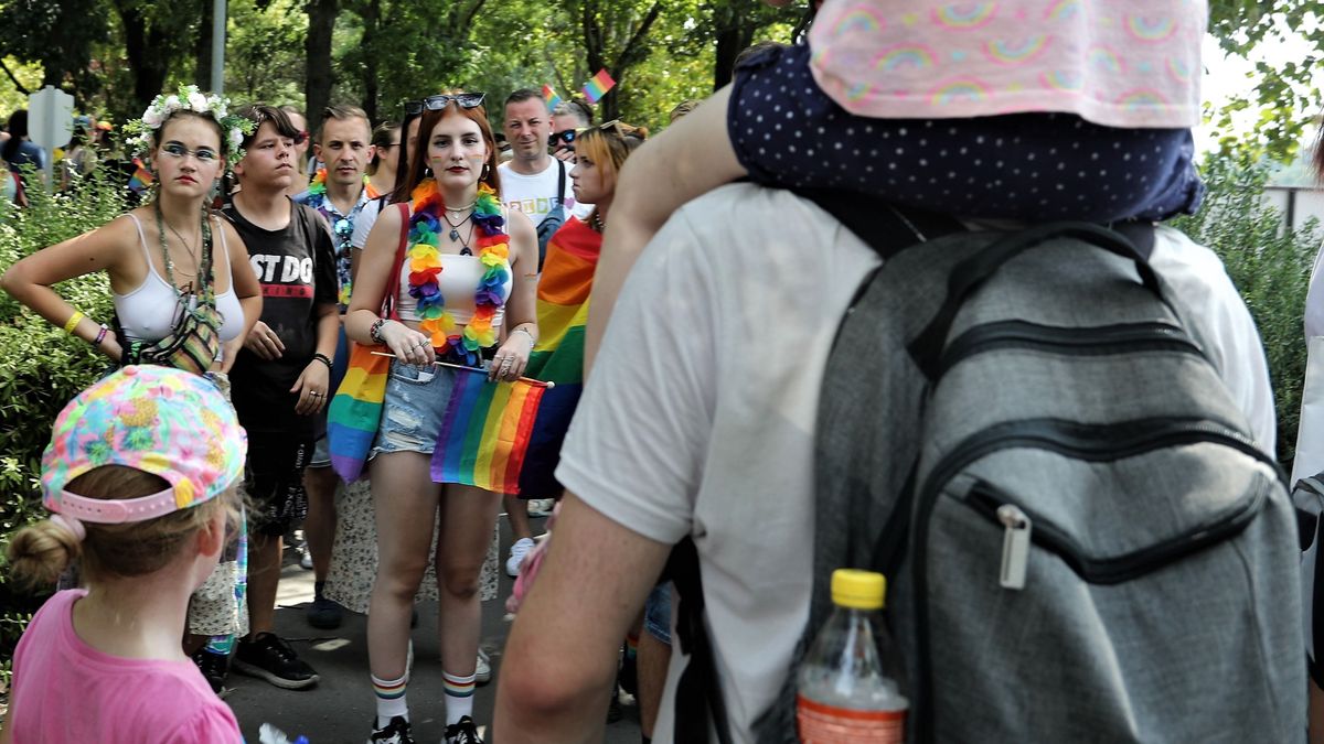 Brüsszel szavazott az iskolai LMBTQ-propagandáról