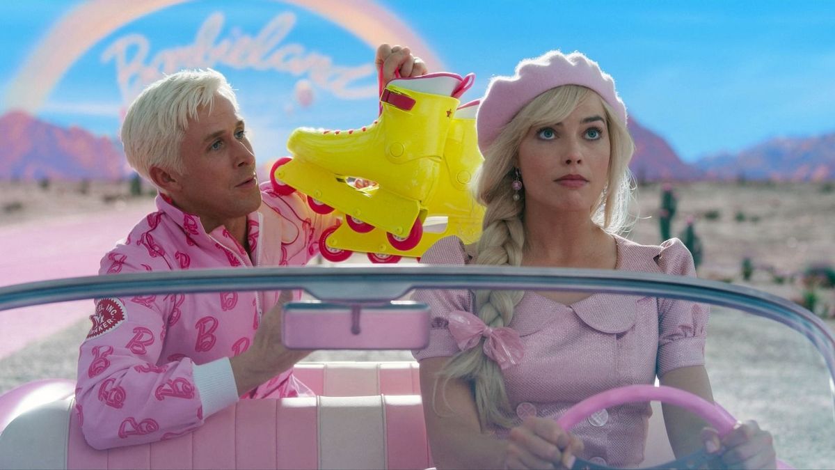 Margot Robbie és Ryan Gosling a Barbie című filmben 