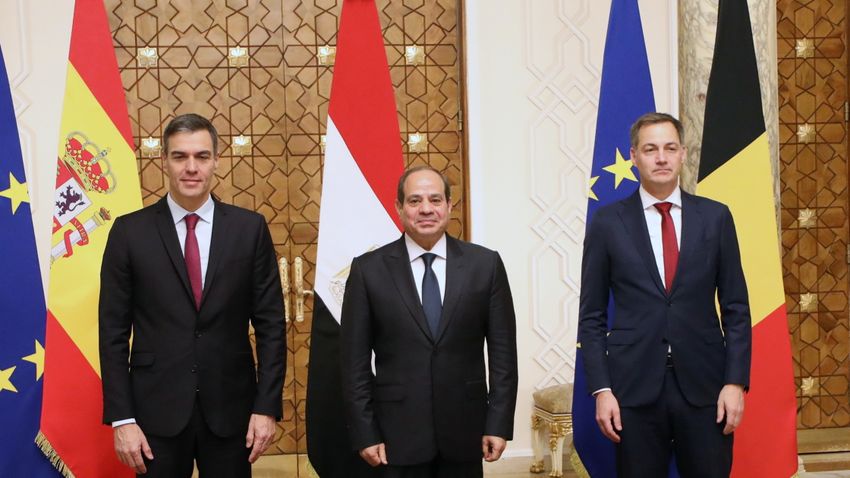 Az egyiptomi elnök egy demilitarizált palesztin állam megalapítását javasolja