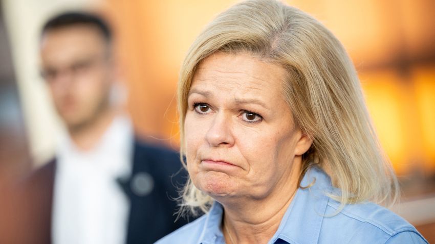 Házkutatásokat tartottak betiltott palesztin szervezetek tevékenységével kapcsolatban Németországban