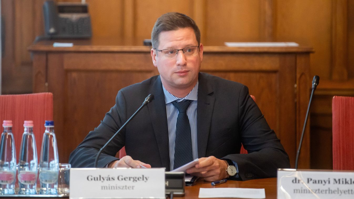 Gulyás Gergely: Fontos az erős magyar érdekképviselet Szerbiában