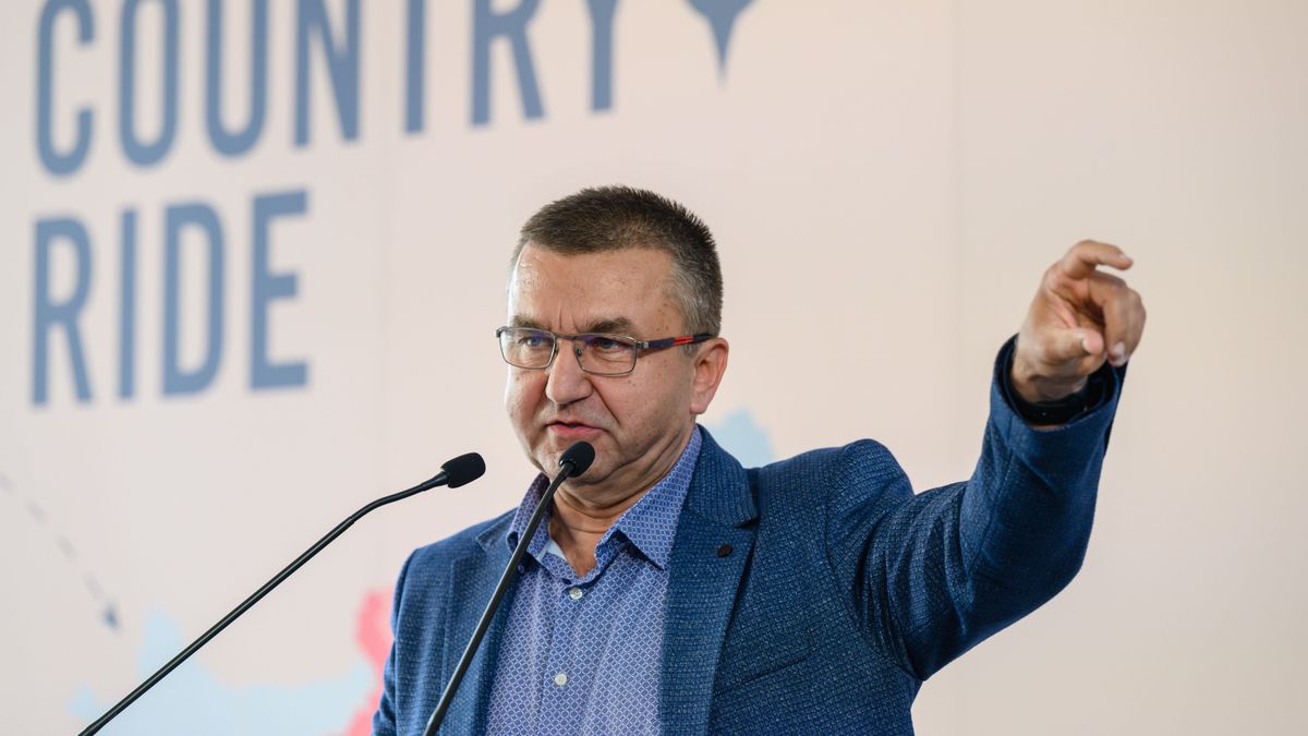 Februárban tízezer fővel csökkent a regisztrált álláskeresők száma