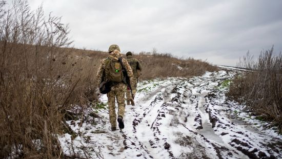 Saját tisztjei lophatták el az ukrán hadsereg élelmiszerkészleteit