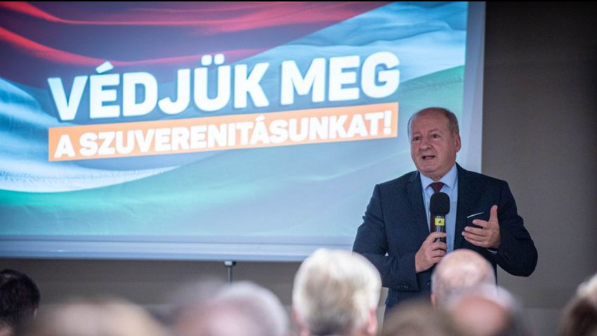 Garázdaság, hazaárulás, konzultáció Garázdaság, hazaárulás, konzultáció