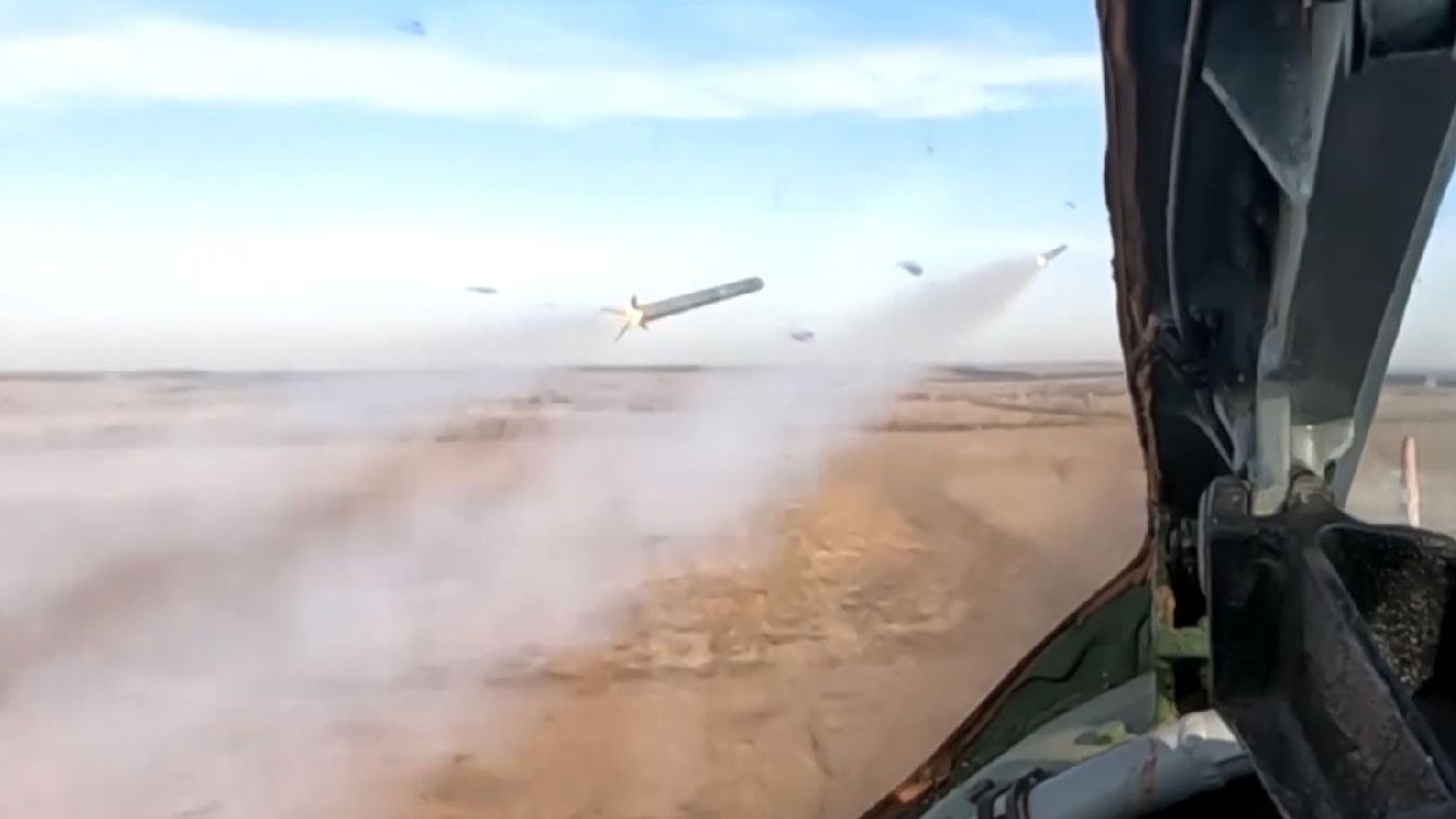 Szu-25 az ukrán-orosz háborúban teljesít harci feladatot