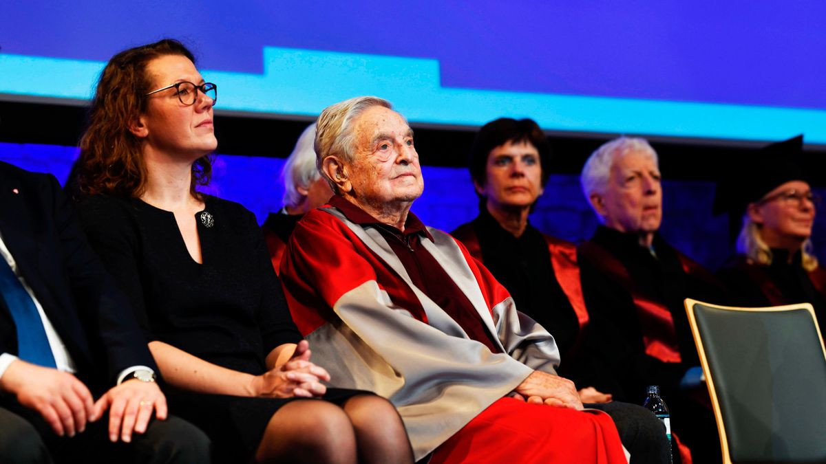 Rejtélyes választói profilozásra használja a brüsszeli pénzt a Soros-egyetem