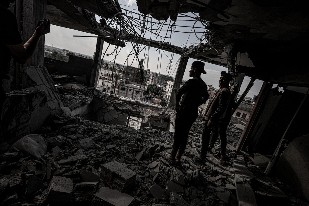 Israel's attacks continue on its 39th day in Gaza