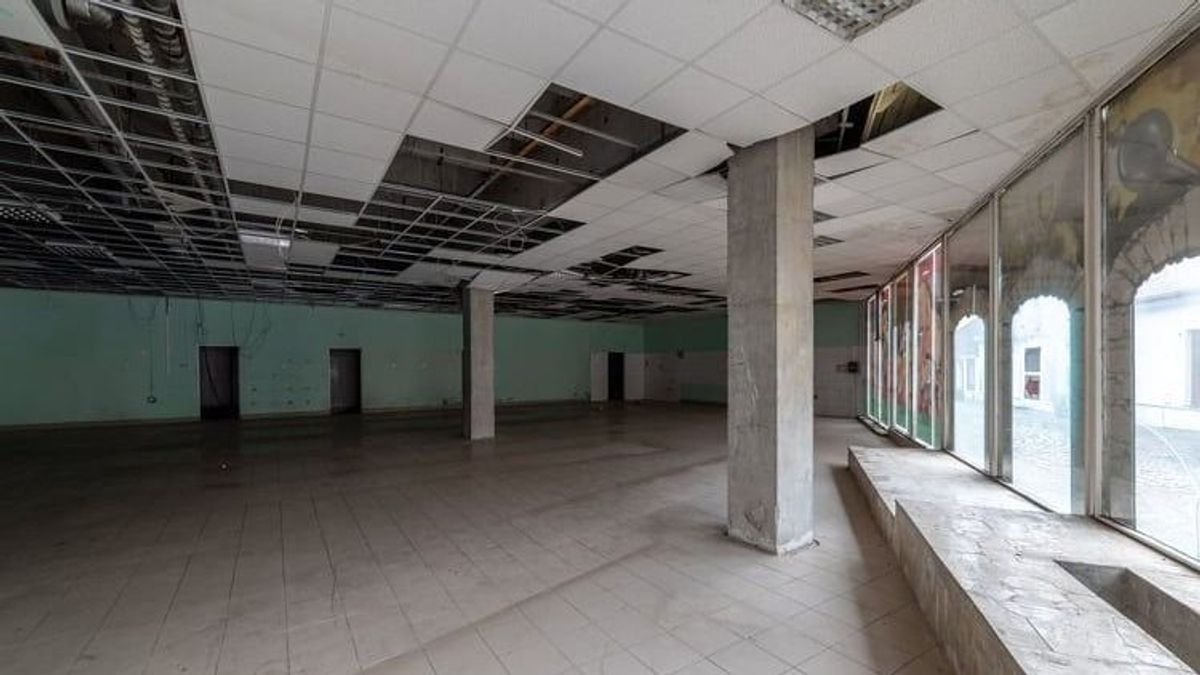 Ennyi volt, lebontják a legendás áruházat idehaza