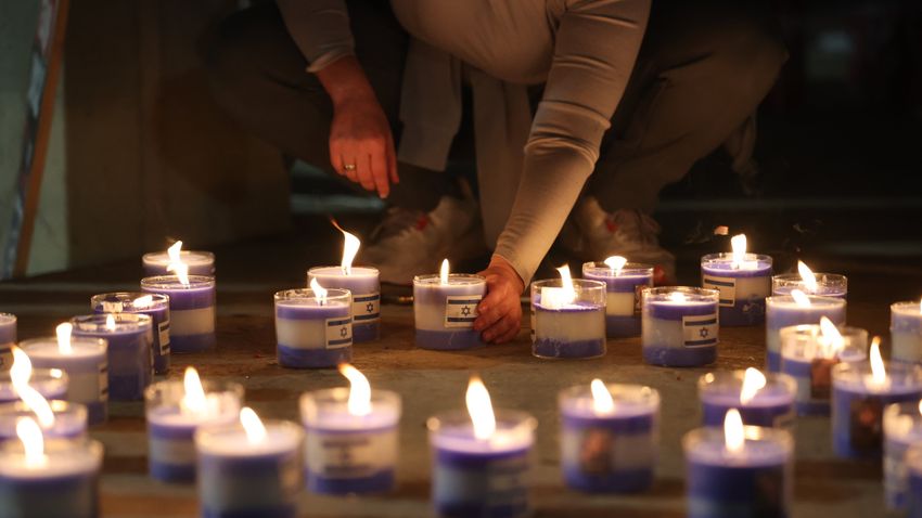 Csütörtök reggel szabadulhatnak az újabb túszok a Hamász fogságából Csütörtök reggel szabadulhatnak az újabb túszok a Hamász fogságából