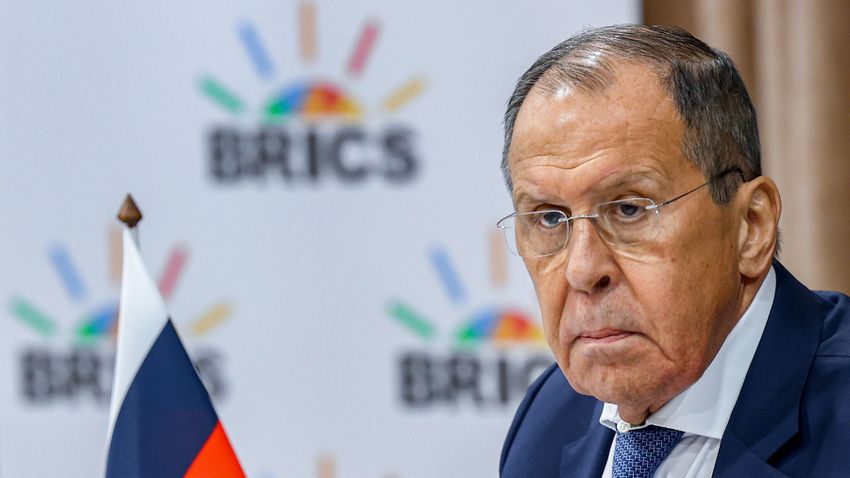 NATO-tagállamban tárgyal az orosz külügyminiszter NATO-tagállamban tárgyal az orosz külügyminiszter