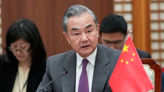 A kétállami megoldást és egy békekonferencia összehívását szorgalmazta a kínai külügyminiszter