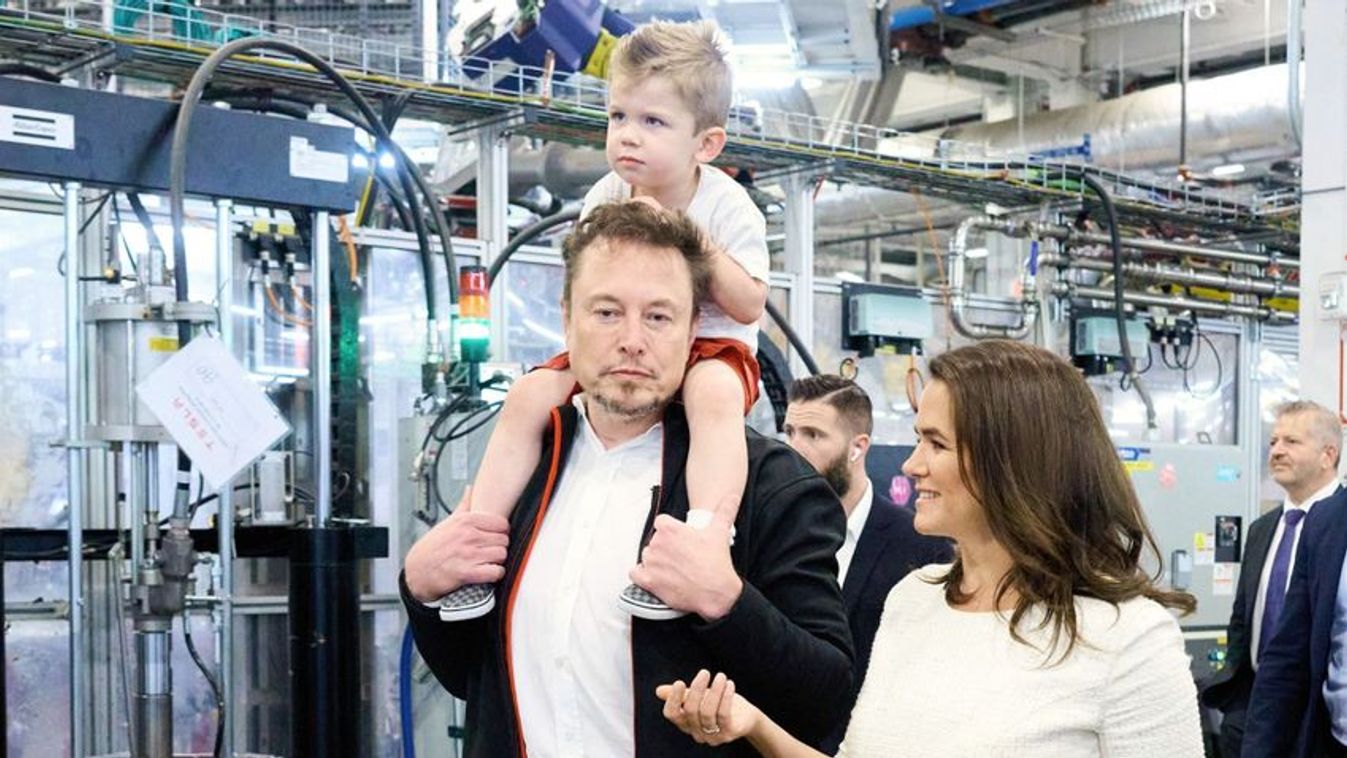 Újabb kérdéssel megy tovább Novák Katalin és Elon Musk kérdőíve