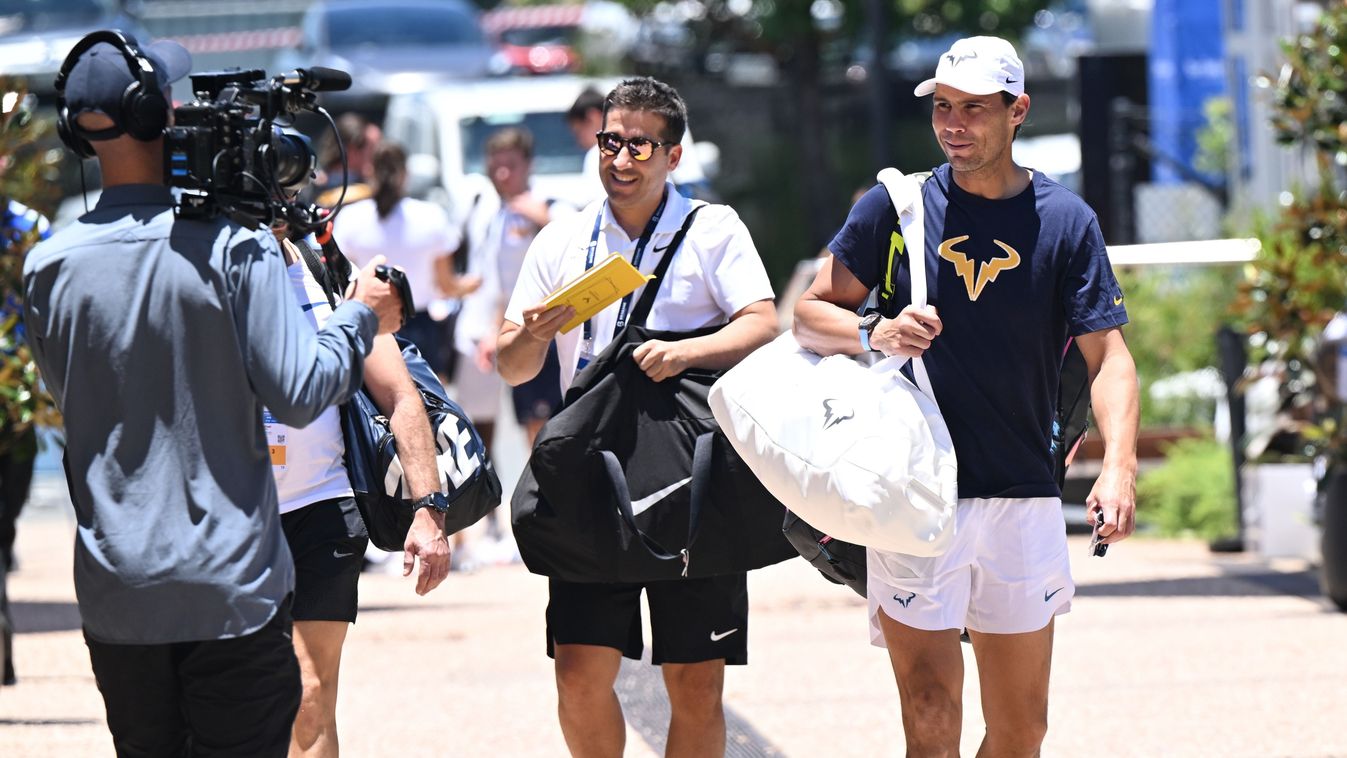 Rafael Nadal újra a pályán, közel egy évet várt erre a teniszvilág + videó