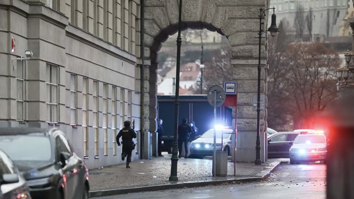 Several Killed And Wounded After A Shooting In Downtown Prague