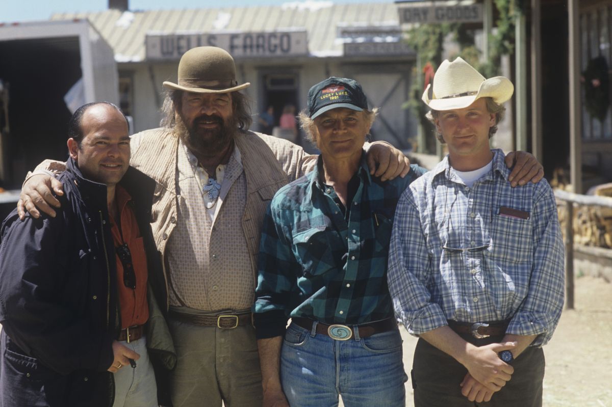 Giuseppe Pedersoli, Bud Spencer, Terence Hill and Jess Hill on the set of Troublemakers