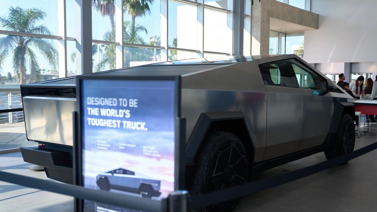 Rendőrautóként süvíthet Elon Musk Cybertruckja