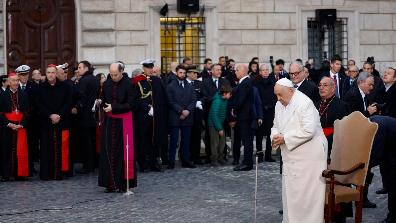 Békét kért a világban Ferenc pápa a szeplőtelen fogantatás ünnepi szertartásain