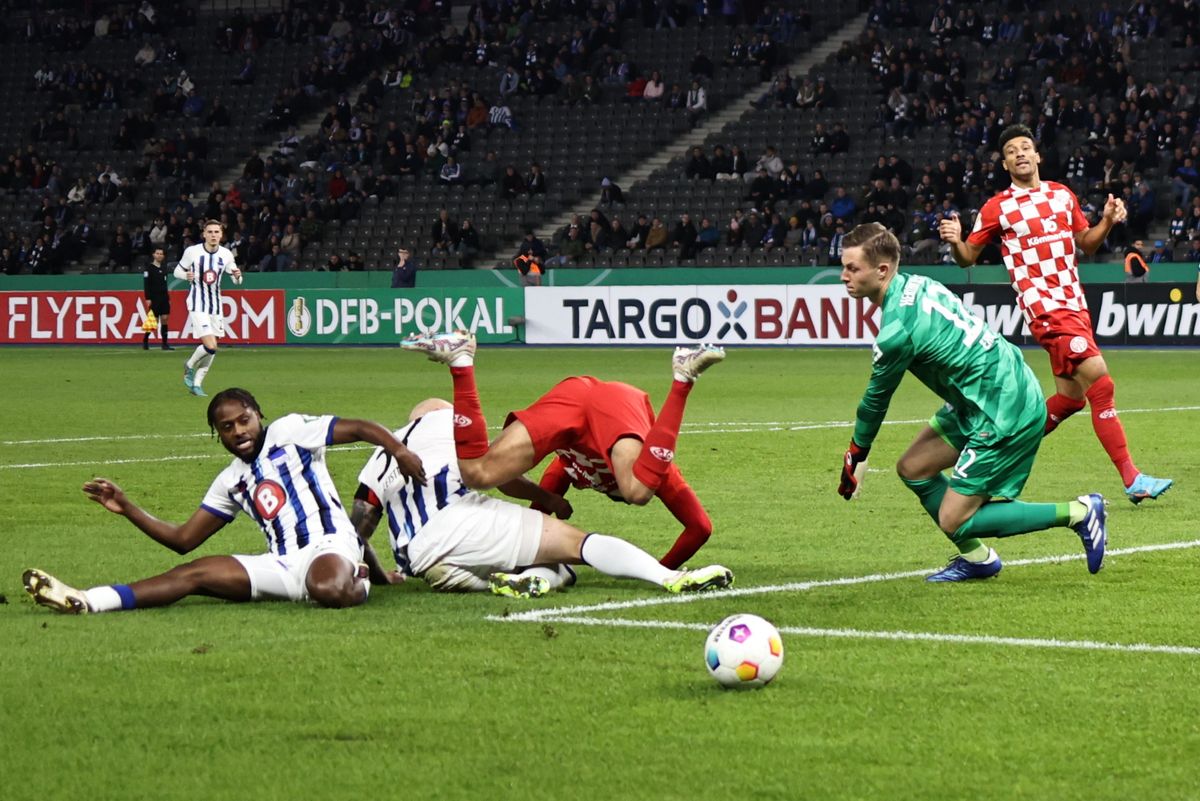 Copa de Alemania - Hertha Berlín vs 1. FSV Mainz 05