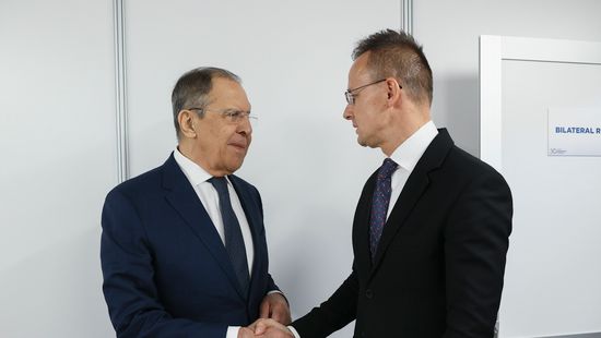 Hungary FM: Stable, Fair Cooperation Between Hungary, Russia National Interest