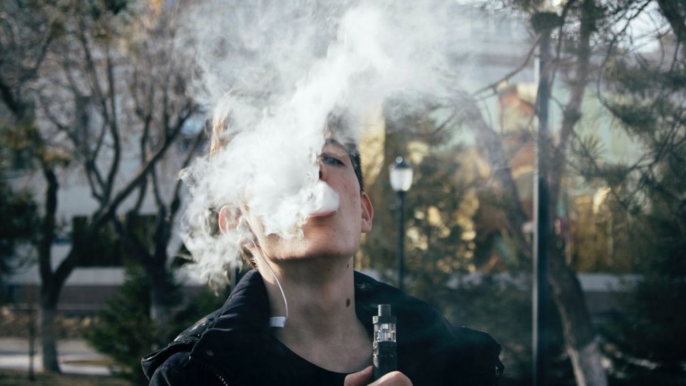E-cigaretta-ügy: Magyarországon megoldották, nyugaton még veszélyben a fiatalok