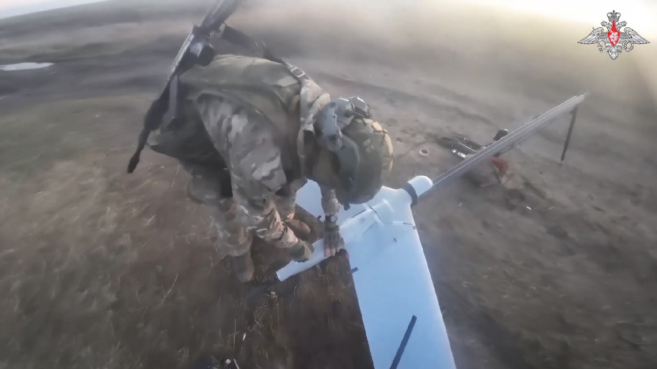 pilóta nélküli repülő orosz-ukrán háborúban felderítést végez
forrás: Védelmi Minisztérium