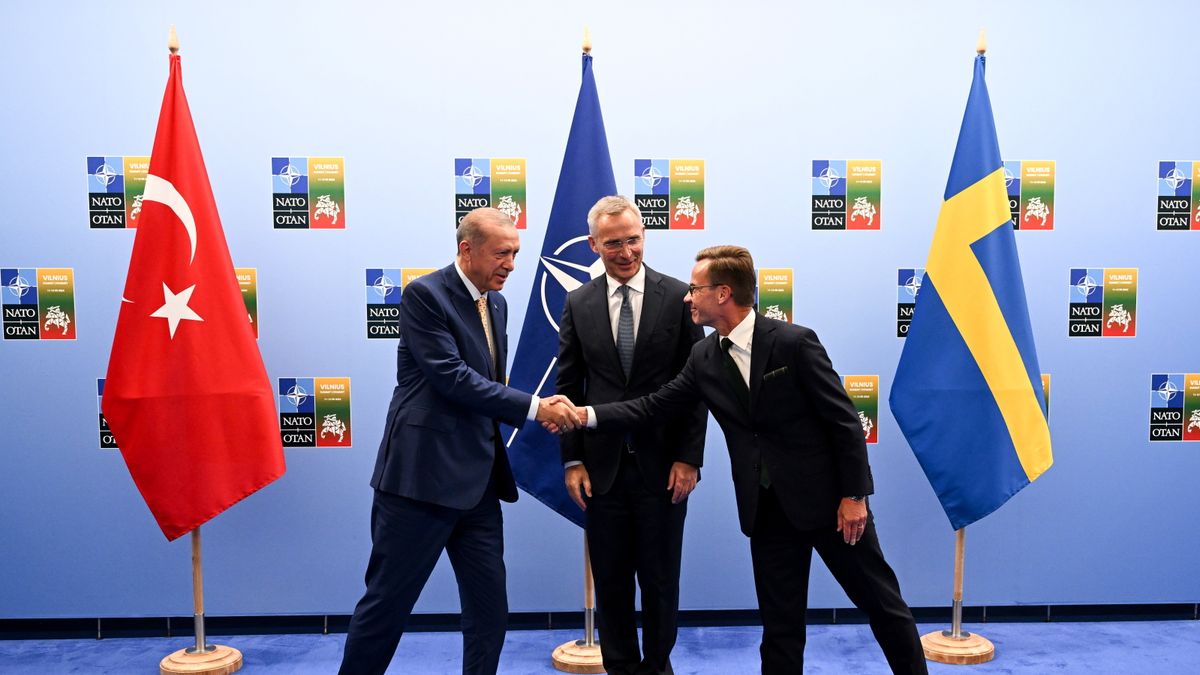 Elfogadta a török parlament a svéd NATO-csatlakozást