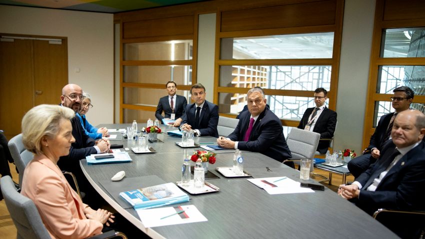 Így kerülné meg Brüsszel a magyar vétót az ukrajnai pénzek ügyében