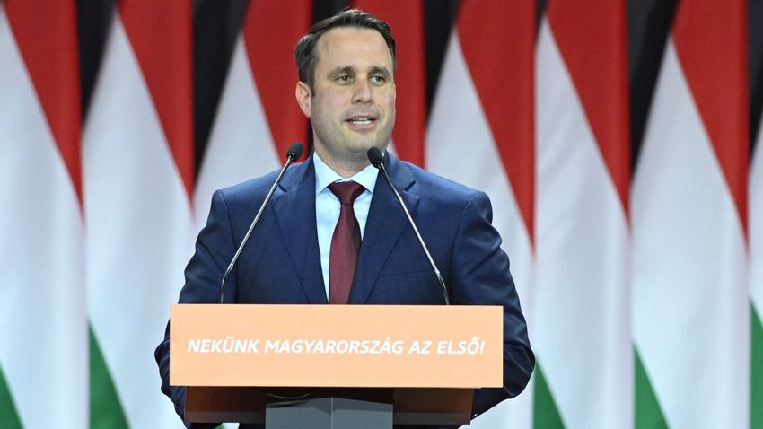 Dömötör Csaba: Hetvenezermilliárdos kérdés Ukrajna EU-csatlakozása Dömötör Csaba: Hetvenezermilliárdos kérdés Ukrajna EU-csatlakozása