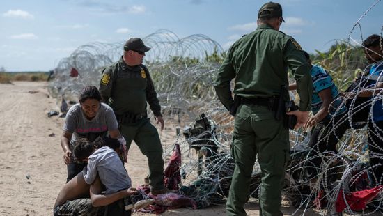 Rekordmagas a munkanélküliség, de migránsoknak ad munkát a spanyol baloldal