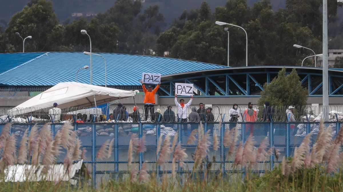 Ecuadorban másfél hónap alatt több mint tízezer embert vettek őrizetbe a szervezett bűnözés elleni harcban