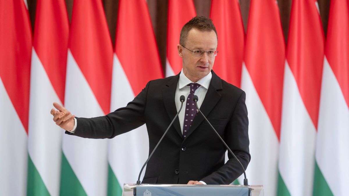 Halálos fenyegetést kapott az Ukrajnába készülő Szijjártó Péter