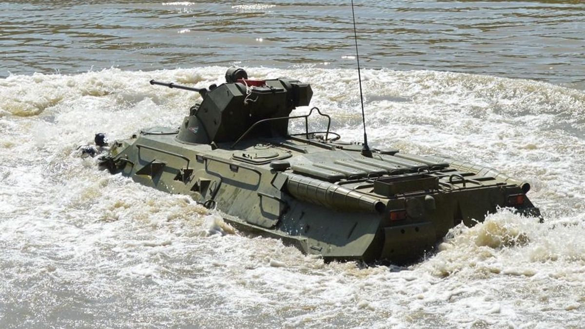 Borítókép: BTR–80A páncélozott gyalogsági harcjármű (Fotó: Honvédelem.hu)
