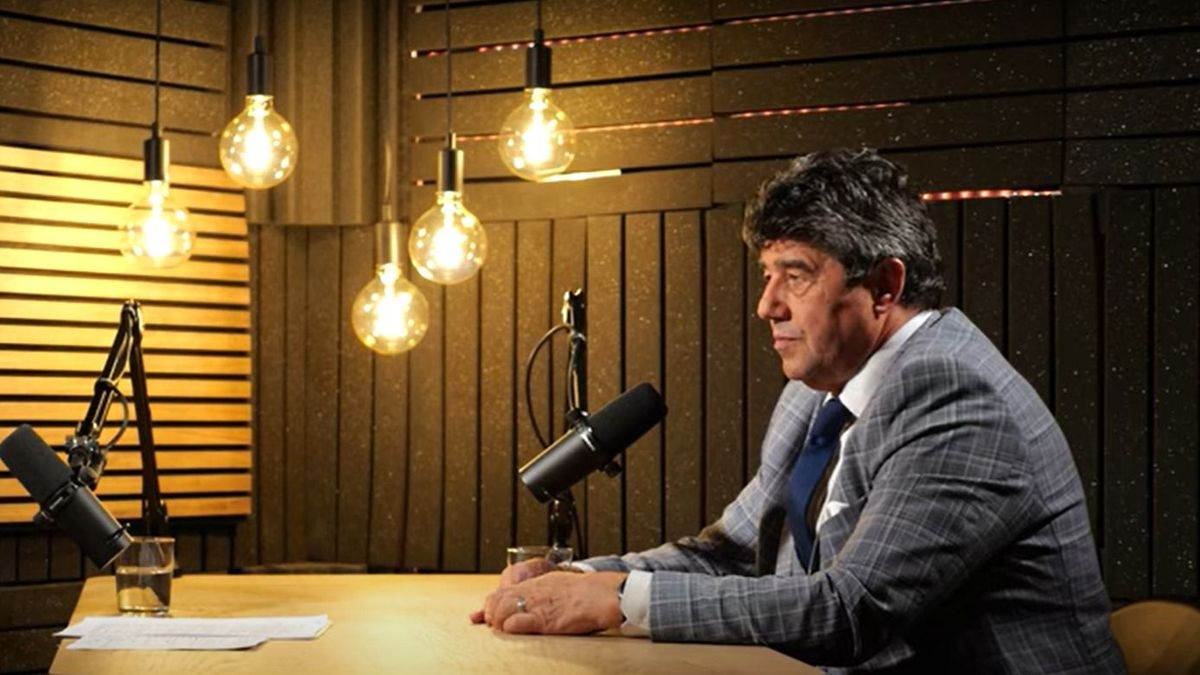 „Folyamatosan azt kaptuk, azért lettünk igazgatók, mert Orbán Viktorral futballoztunk” – Nemcsák Károly erős figyelmeztetést küldött
